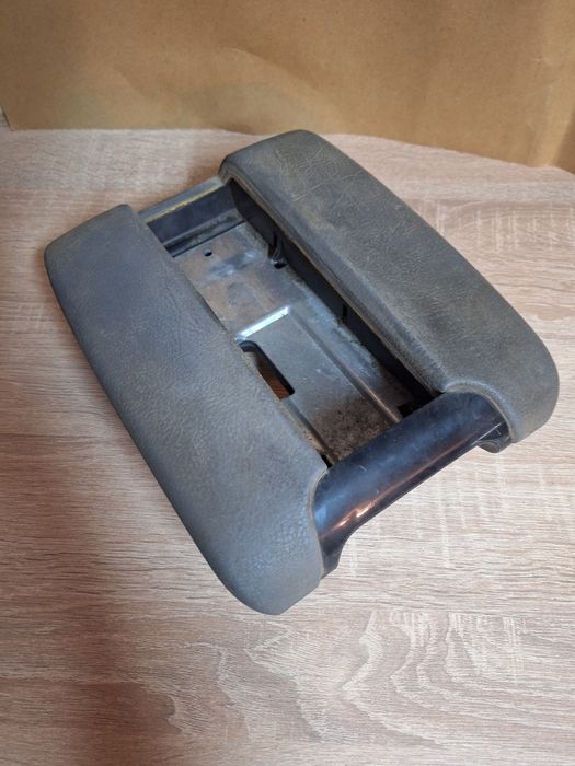 Разпродажба части за BMW и Mitsubishi