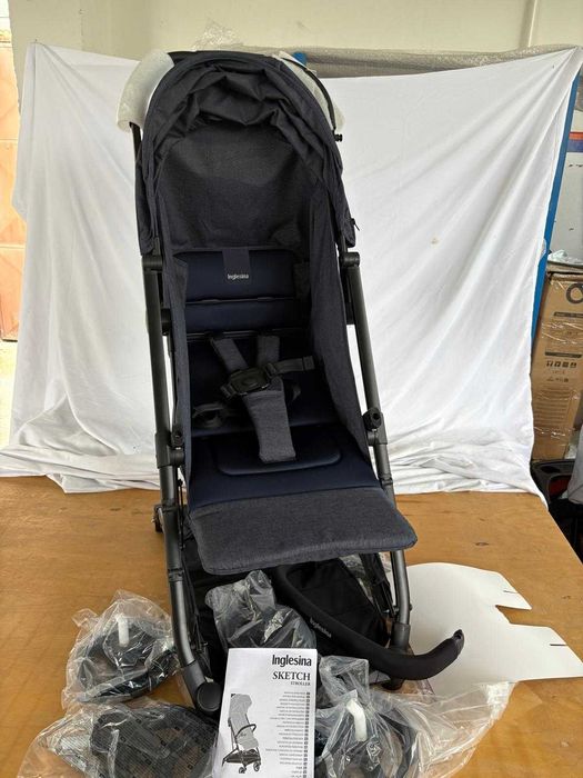 Inglesina Sketch Cărucior Potrivit de la 6+ Luni Negru sau Albastru