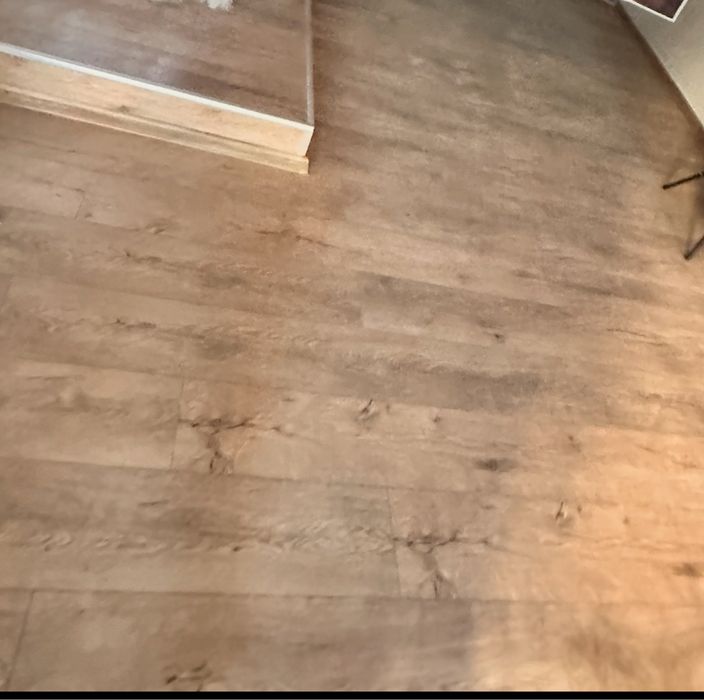 Дава се под наем Офис в Плевен, Идеален център - 30 кв.м за 255 € - Снимка #1