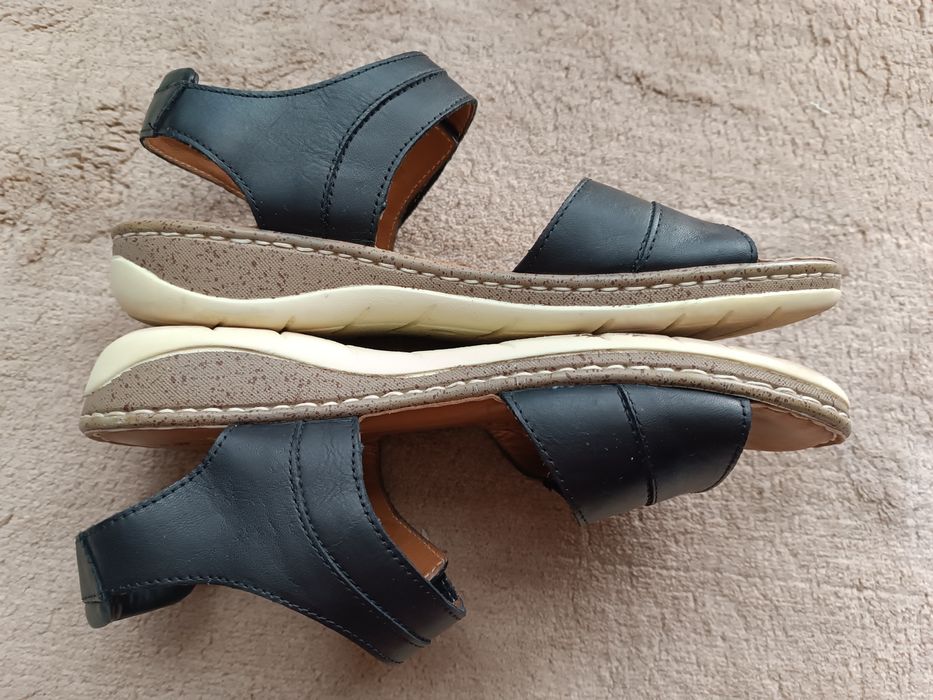 Черни дамски сандали