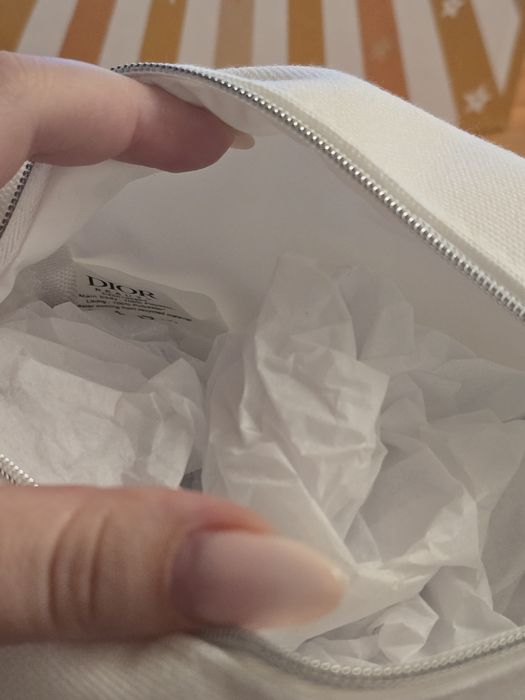 Dior оригинални несесери