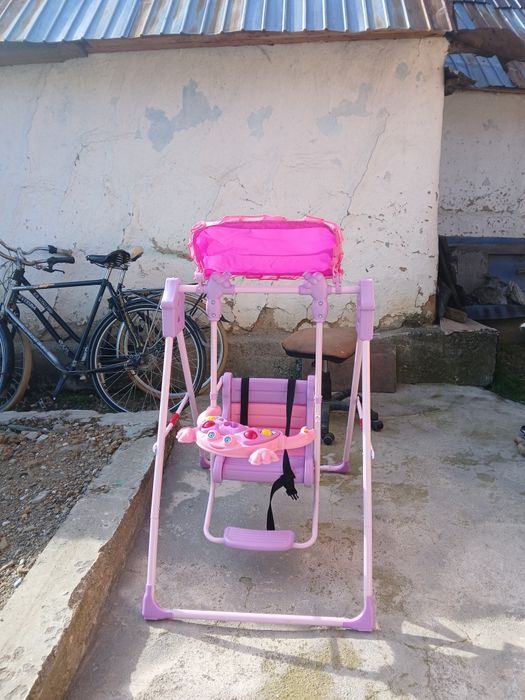 Leagăn pentru copii