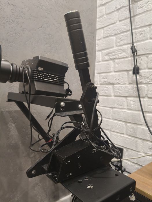 Продам или обмен Moza R9 V3 + Педали Simagic P500 Loadcel