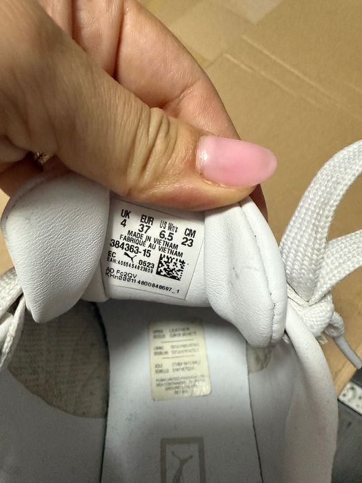 Adidasi Puma ,mărimea 37