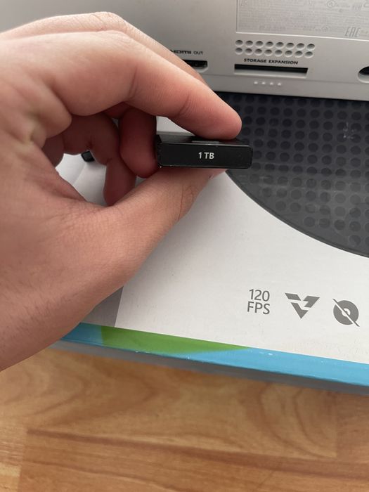 Xbox series s + 1 tb ssd seagate