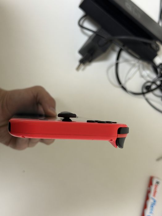 Nintendo Switch V2 полный комплект + игры