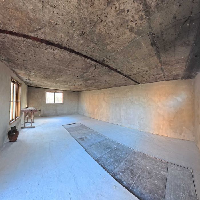 Напълно готова за живеене къща в село Черковна