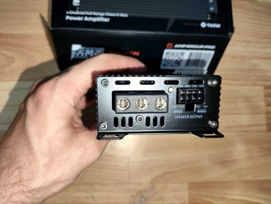 Маленький усилитель 4-х канальный. Новый