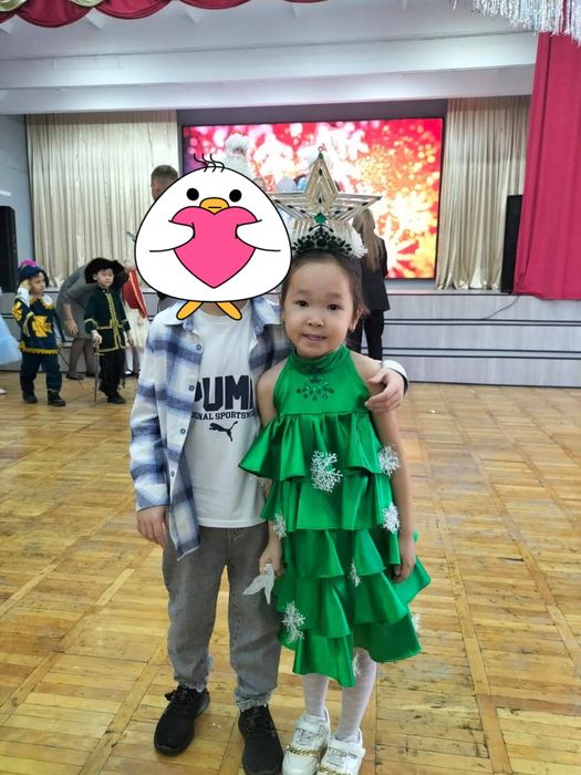 Продам платье Ёлочка