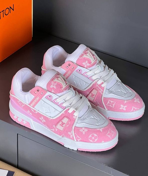 Adidași damă  LV