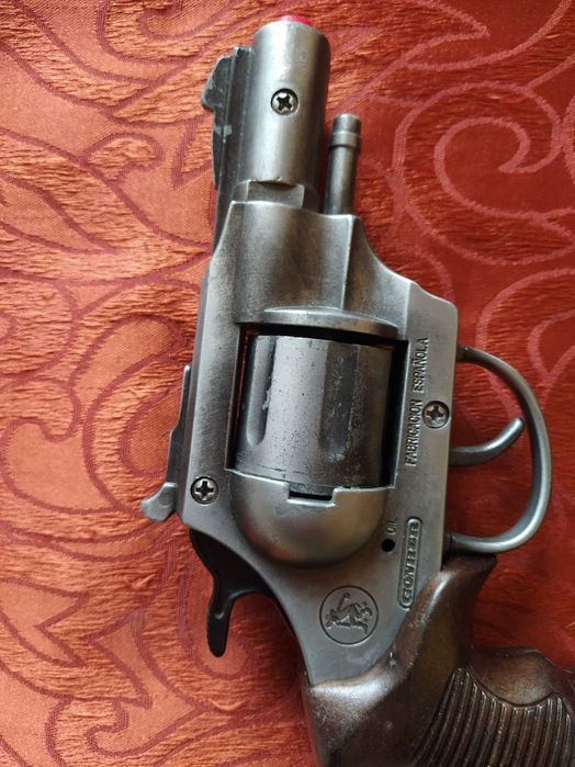 Gonher испански детски револвер с капси