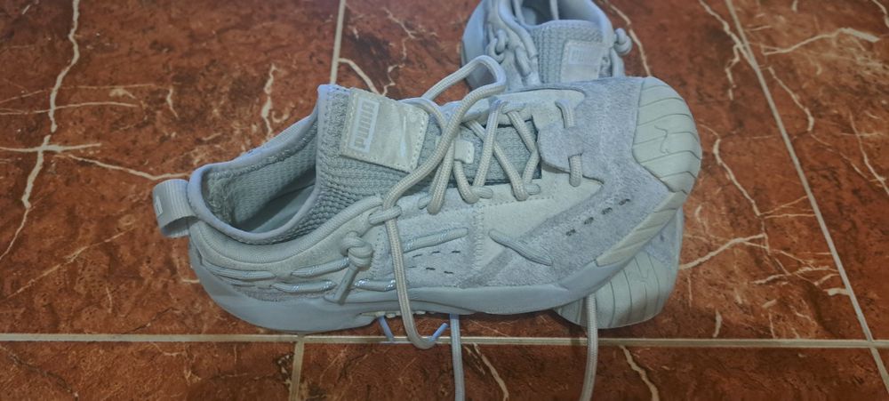 Маратонки PUMA размер 37.5