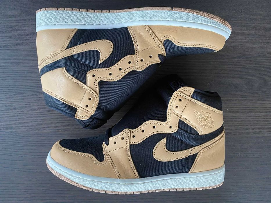 Air Jordan 1 Heirloom