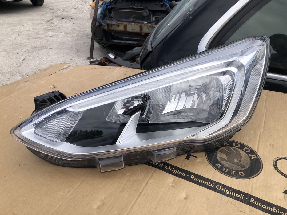Фар Ford Focus MK4 Led