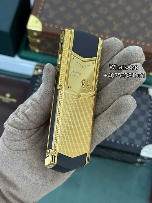 Vertu Signature S Clous De Paris — Statut atemporal