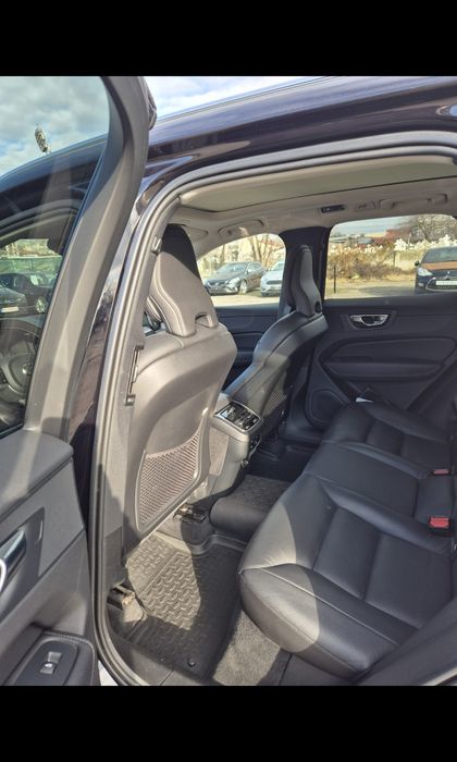 Volvo XC60 B4 Inscription diesel-hibrid