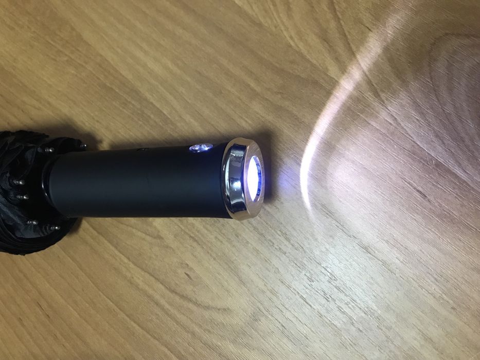 Зонт с фонариком, от дождя