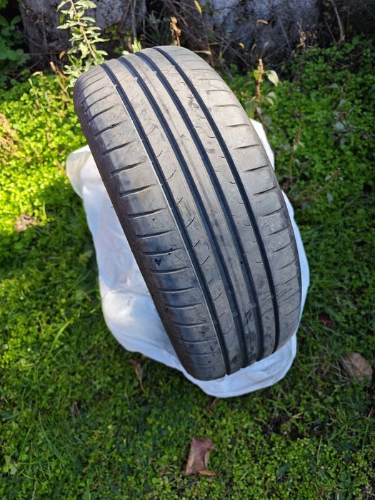 Летни гуми 215 60 16