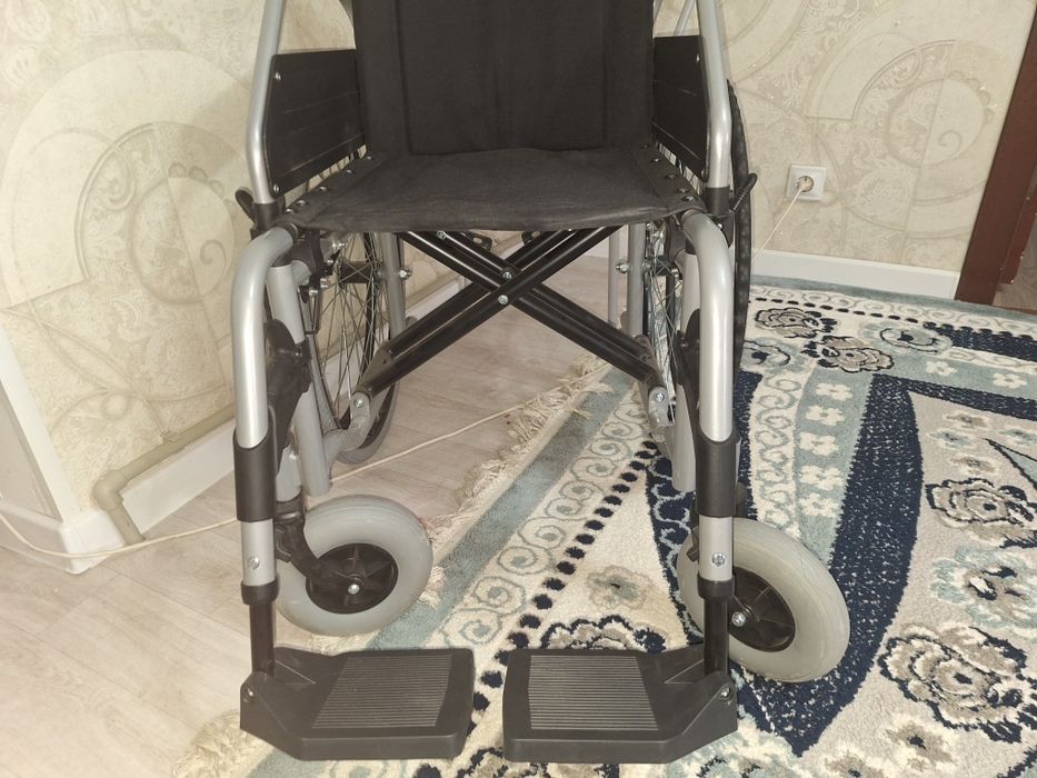 Коляска инвалидная