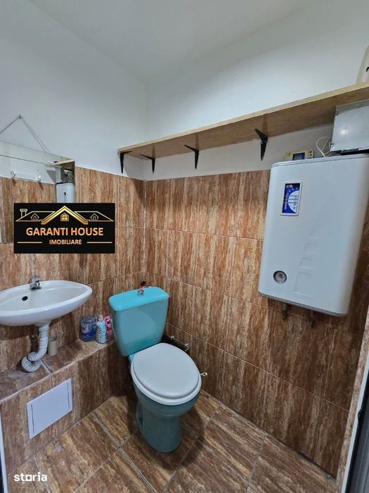 Zona Hotel Europa, spatiu comercial, 32 mpc, 59 500€ negociabil