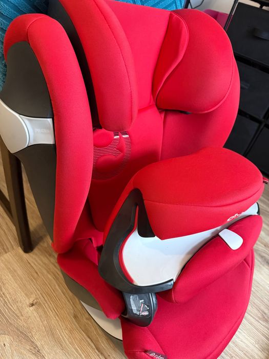 Cybex m-fix стол за кола