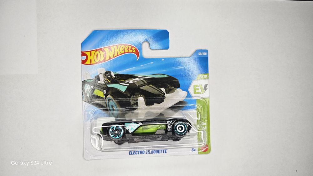 Mașinuțe Hot Wheels mainlines,treasure hunts,silver flame