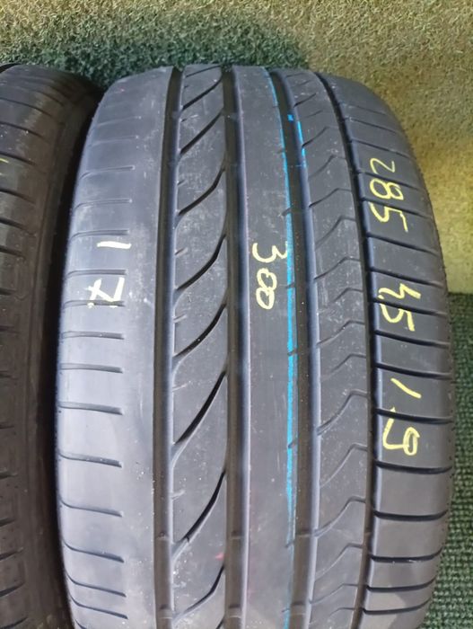 285 45 R19 falken vara