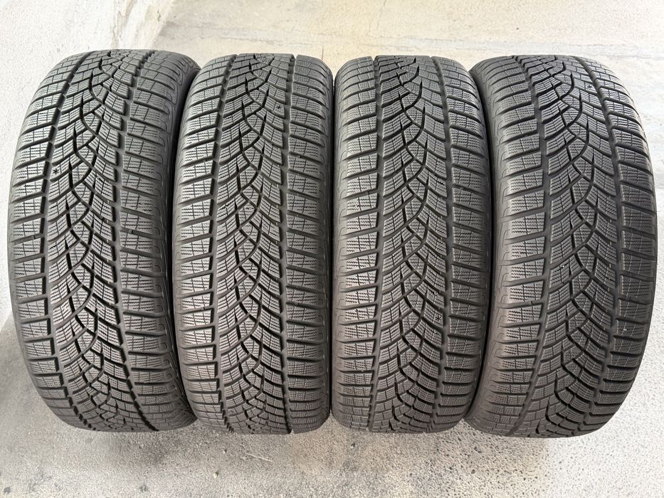 225/45/19 Goodyear 4Броя: 420€ 8.8мм като Нови