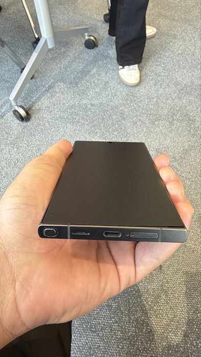Продам Samsung S24 ULTRA 512GB