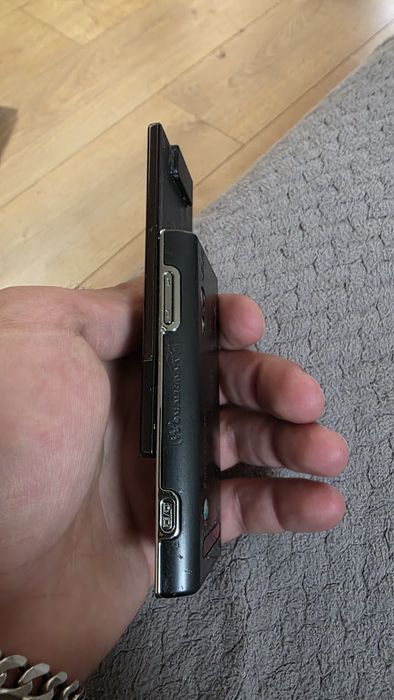 Vand sony ericsson w715