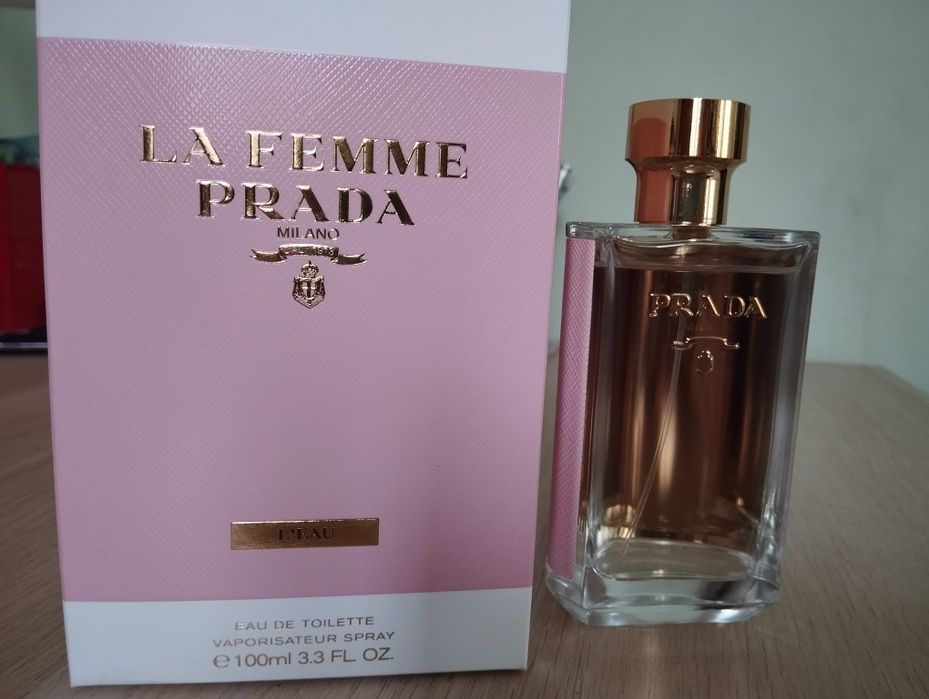 парфюм Prada La femme l'eau