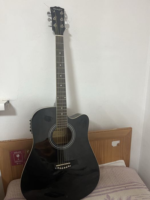 Гитара Adagio продаётся!