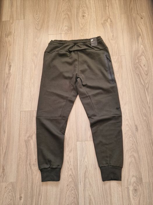 Страхотно мъжко спортно долнище NIKE размер S M L XL