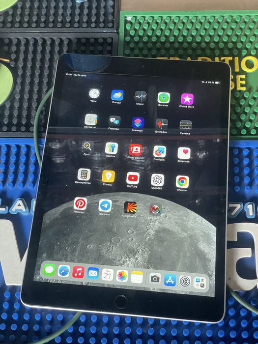 Iphone 13/128 & Ipad 9 64 gd