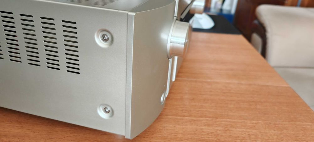 Продавам Marantz SR 6004