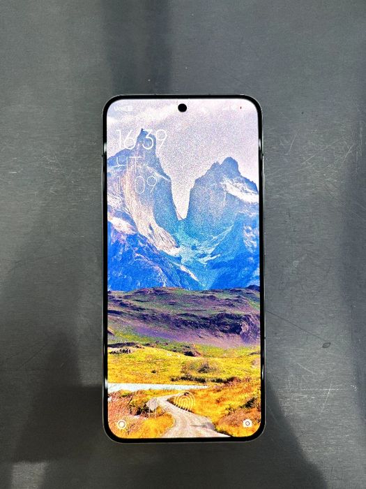 Xiaomi Mi 13 12/512Gb White