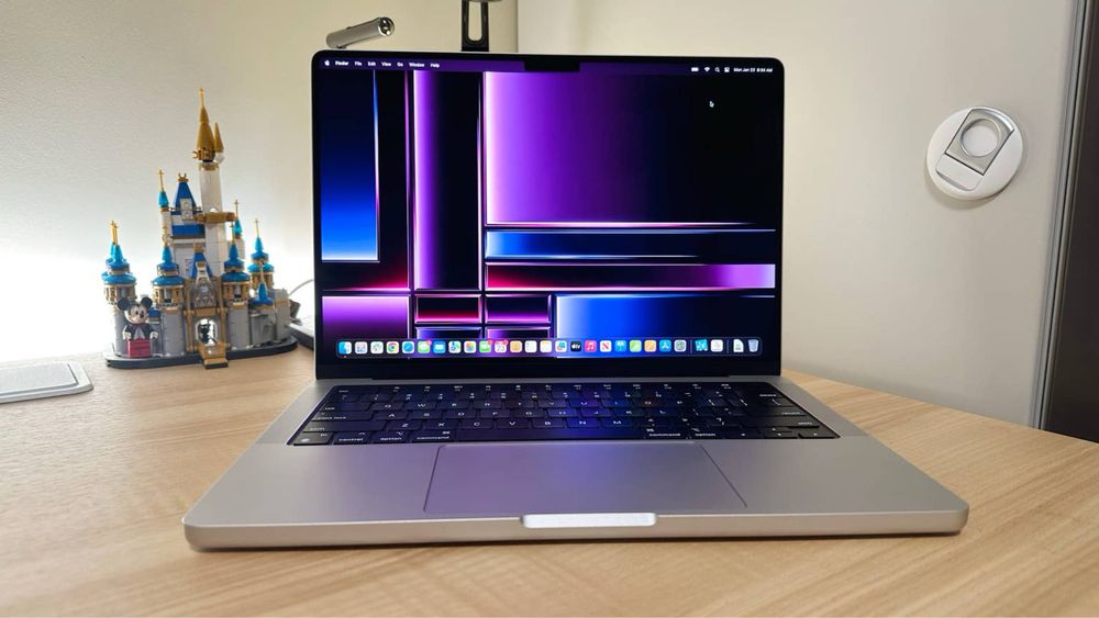 MacBook Pro M2 Pro 16” 16/512 белый