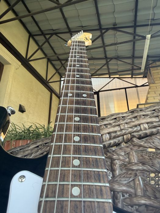 Гитара Squier страт