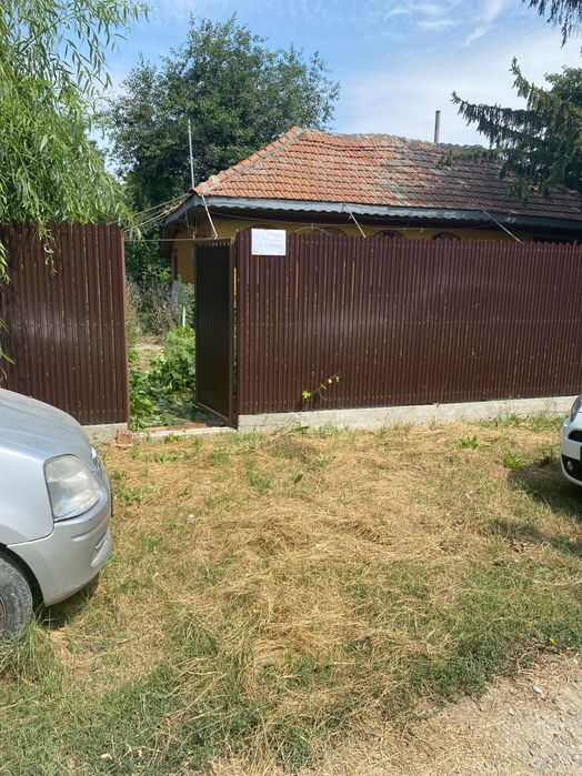 Vând casă batraneasca