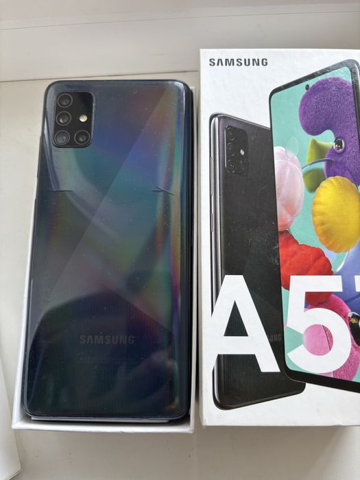 Продам самсунг А51, память 64 гб