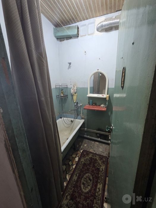 3 ком. квартира, 3/3/4. Бектимир р-н (ор-р: РОВД). Дом керамзит, 80м²