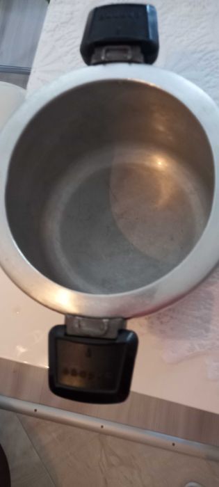 Тенджера под налягане