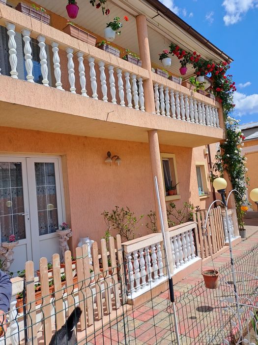 Vand sau schimb vila P+1