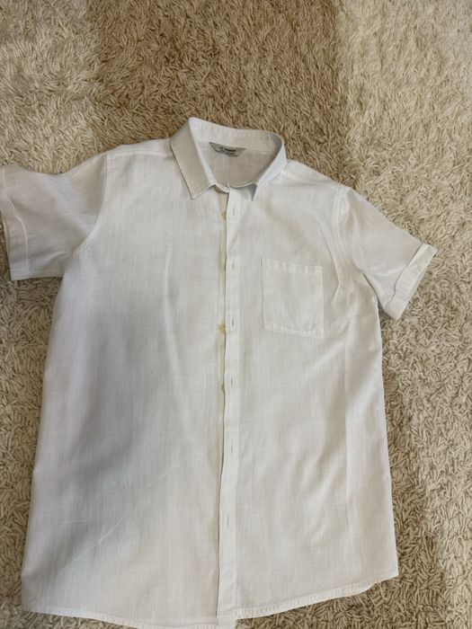 Продам школьные рубашки разного размера