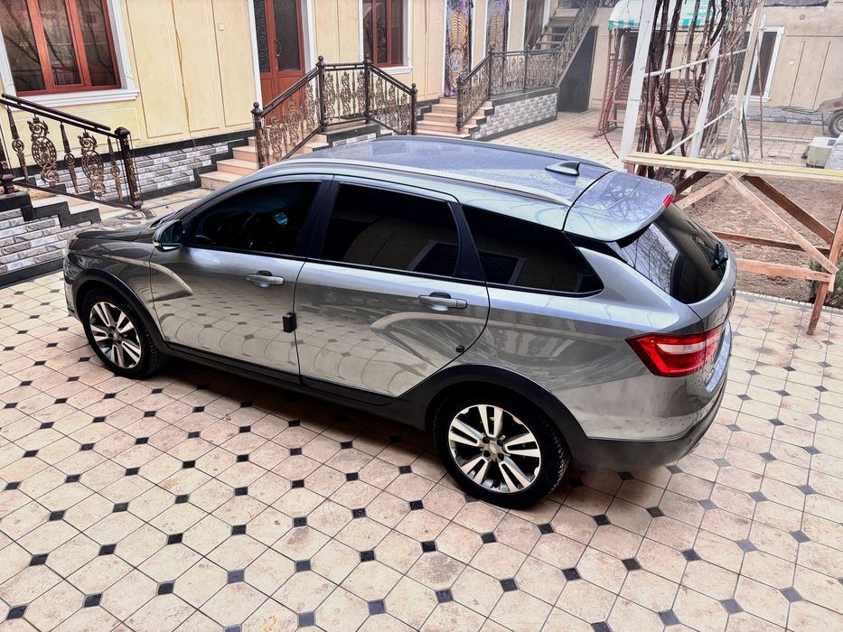 Lada vesta SW cross 1.8L