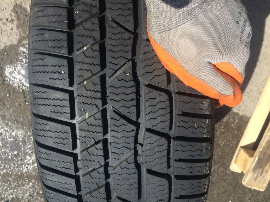 215/60/17 Континентал ДОТ 2016 г - 8,4 мм