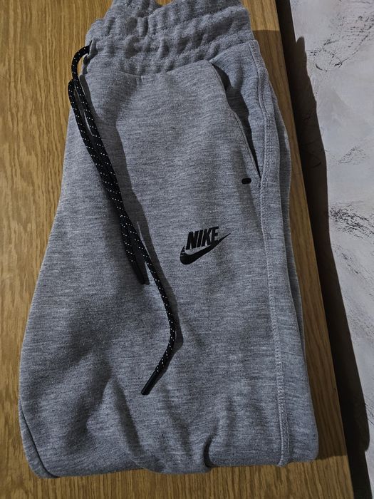 Долнище от nike tech fleece