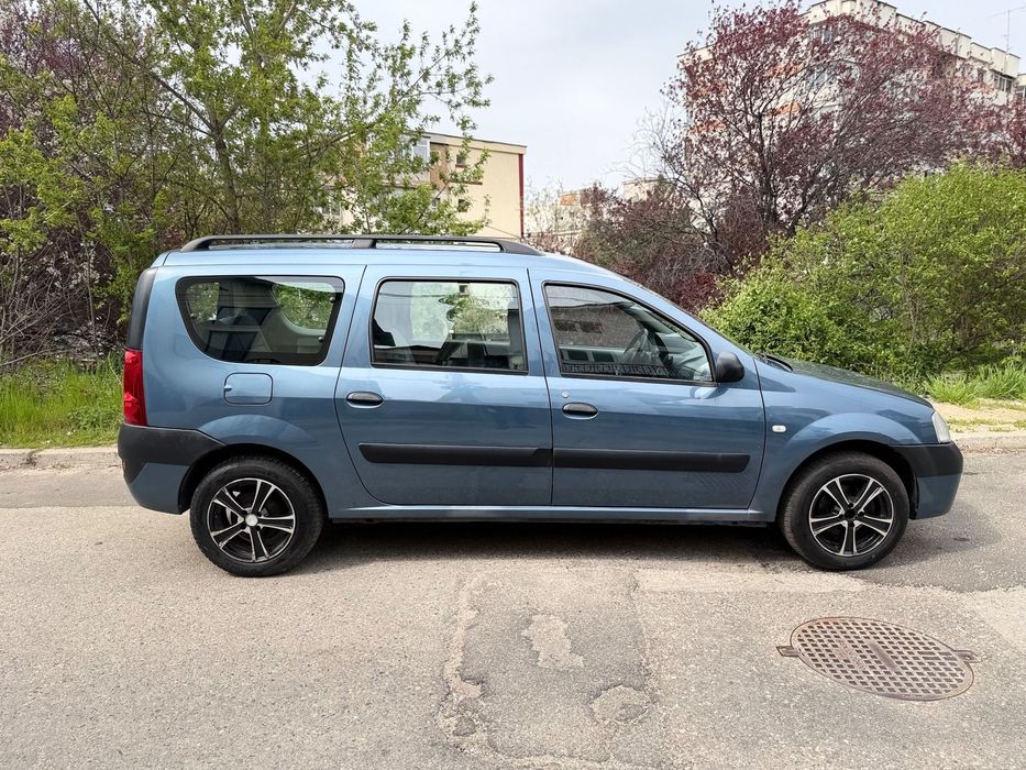 Dacia Logan 7 locuri / Aer conditionat / Jante aliaj / 1.6 16v