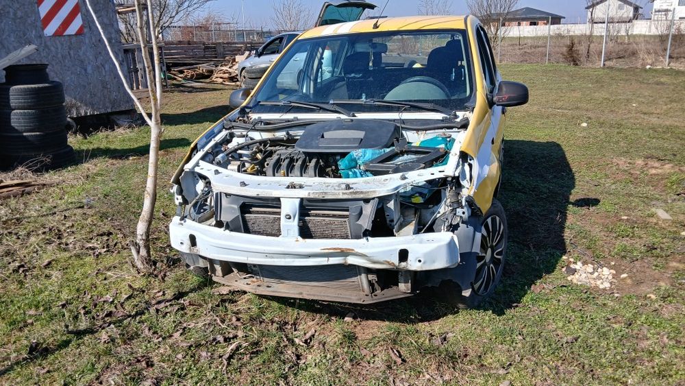 Use , stânga dreapta  sandero 1 stânga dreapta