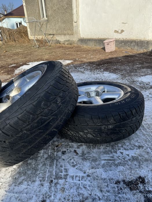 Диски с резиной в хорошем состояние!